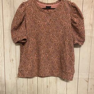 Who What Wear Cheetah Print short sleeved sweater,Women’s Size Medium